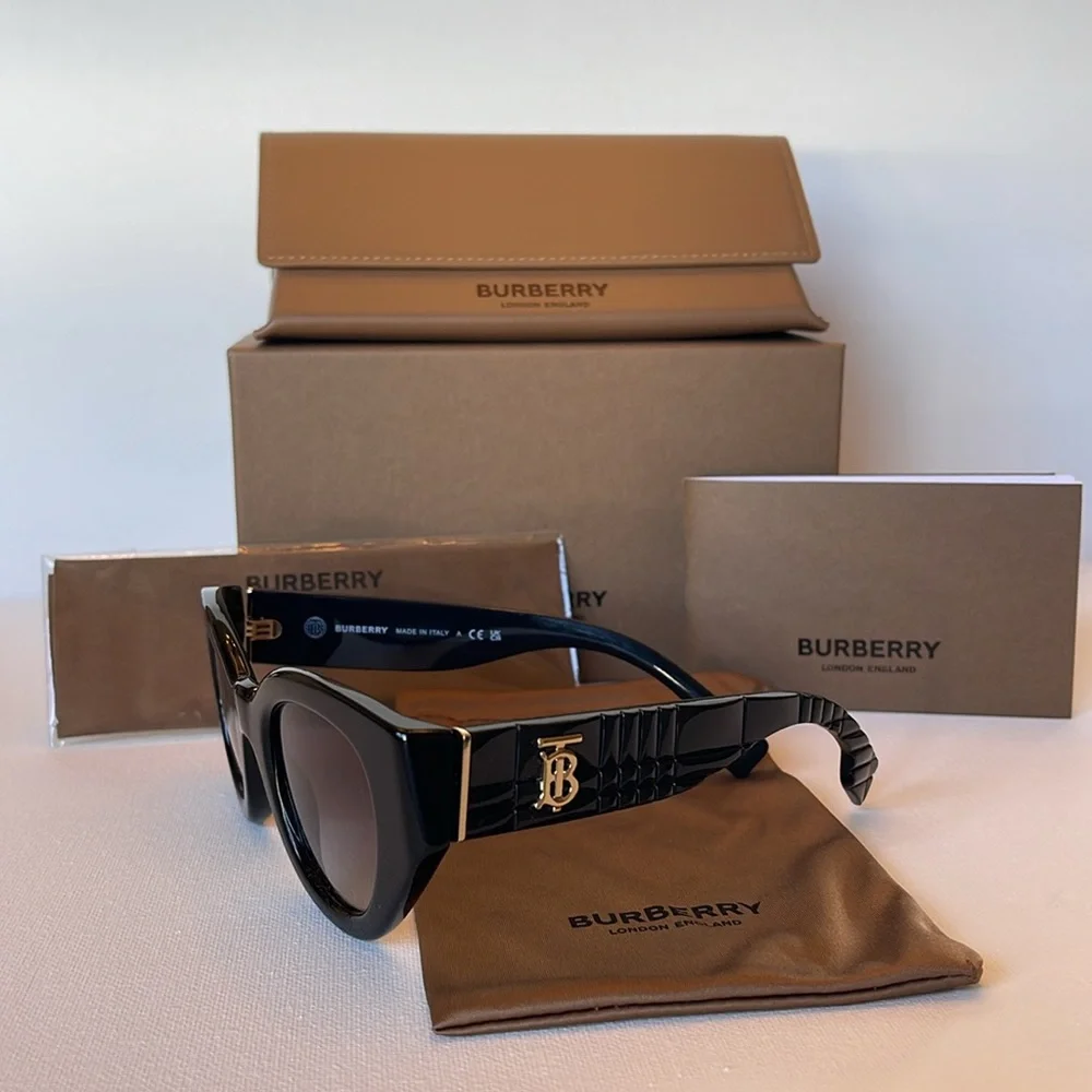 NIB BURBERRY SUNGLASSES 47-25-140 MADE IN ITALY - Picture 1 of 17